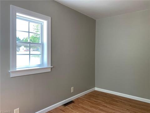 114 E Bellevue Dr, High Point, NC 27265 photo 15