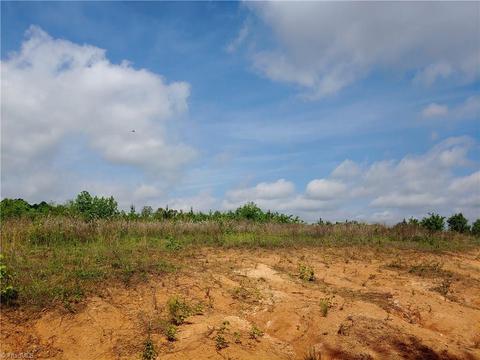 250 Nanable Dr, Madison, NC 27025 photo 13