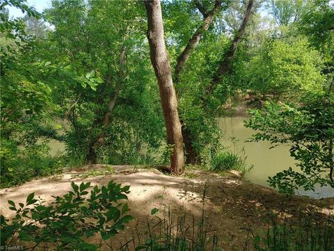 250 Nanable Dr, Madison, NC 27025 photo 5