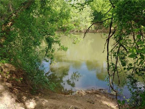 250 Nanable Dr, Madison, NC 27025 photo 3