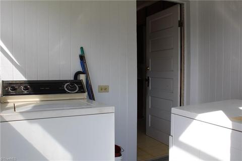 1210 Tipton St, High Point, NC 27262 photo 17