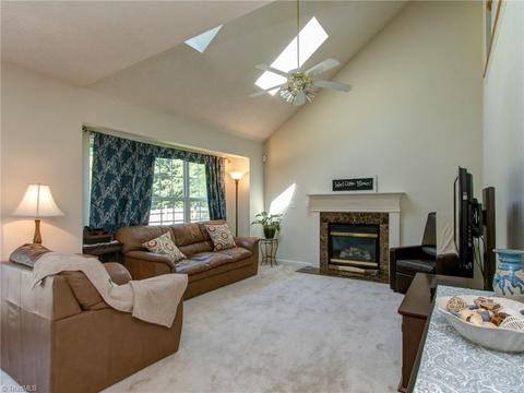 3961 Sorrell Ct, High Point, NC 27265 photo 8
