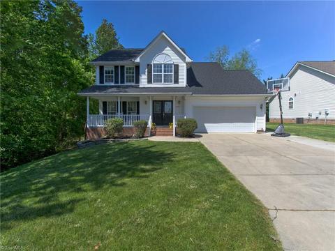 3961 Sorrell Ct, High Point, NC 27265 photo 2