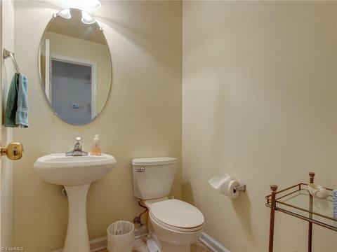 3961 Sorrell Ct, High Point, NC 27265 photo 16
