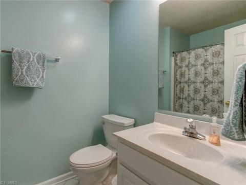3961 Sorrell Ct, High Point, NC 27265 photo 23
