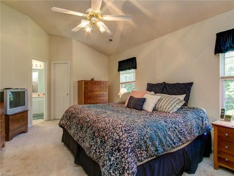3961 Sorrell Ct, High Point, NC 27265 photo 17
