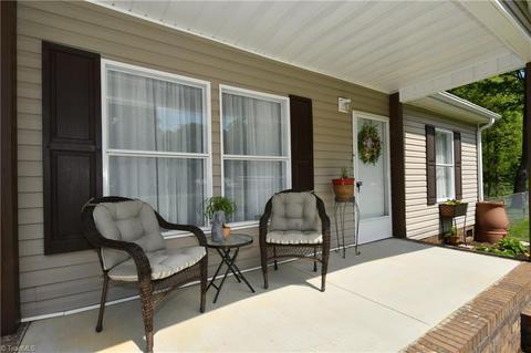 132 Robys Rd, King, NC 27021 photo 4