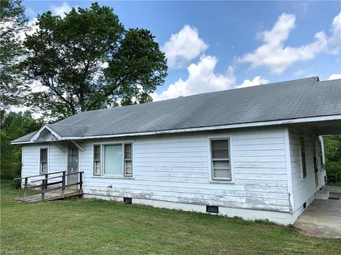 785 Powell Bridge Rd, Harmony, NC 28634 photo 1
