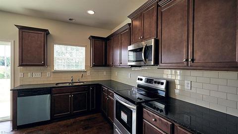 656 Spaulding St, Burlington, NC 27215 photo 7