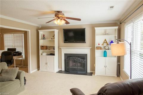 3230 Sparrowhawk Dr, High Point, NC 27265 photo 4