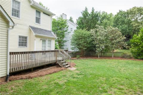 3230 Sparrowhawk Dr, High Point, NC 27265 photo 2