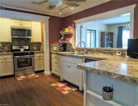 534 Hampton Dr, King, NC 27021 photo 5