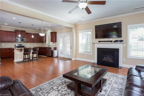 4512 River Brook St, High Point, NC 27265 photo 6