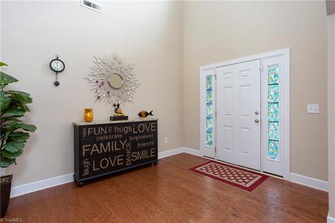 4512 River Brook St, High Point, NC 27265 photo 3