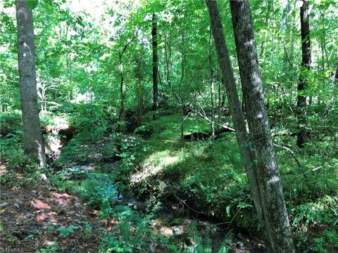 413 E Main St, Jamestown, NC 27282 photo 8