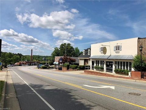 413 E Main St, Jamestown, NC 27282 photo 11