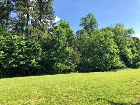 413 E Main St, Jamestown, NC 27282 photo 2