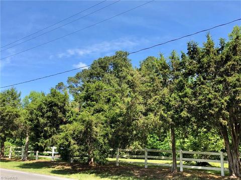 413 E Main St, Jamestown, NC 27282 photo 5