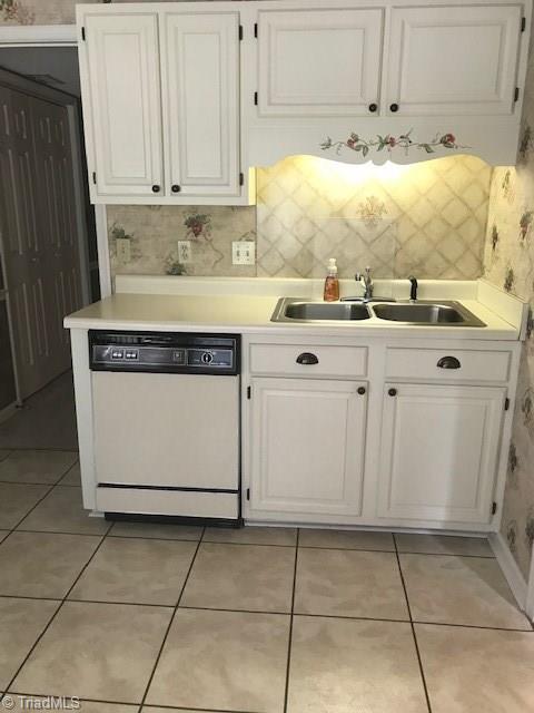 1720 Ternberry Rd, High Point, NC 27262 photo 9