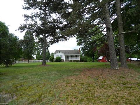 11809 Trinity Rd, Trinity, NC 27370 photo 3