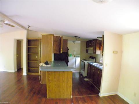 2175 South Ct, Trinity, NC 27370 photo 6