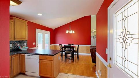 6553 Welborn Ridge Ct, Thomasville, NC 27360 photo 14