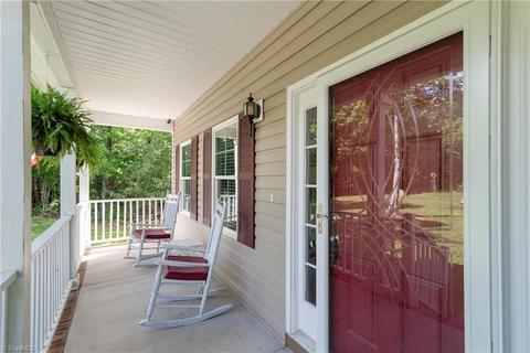 433 Matthews Rd, Pilot Mountain, NC 27041 photo 6