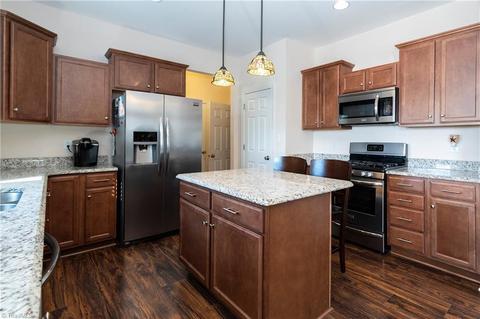 433 Matthews Rd, Pilot Mountain, NC 27041 photo 10