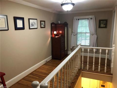509 E Main St, Pilot Mountain, NC 27041 photo 13