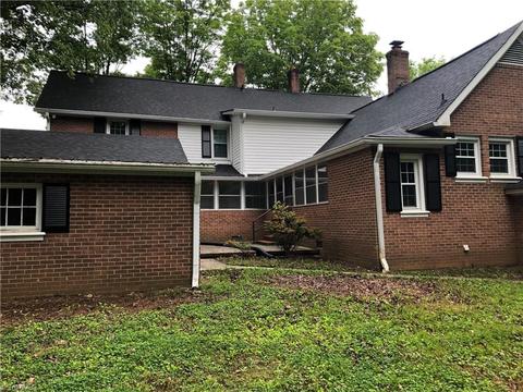 509 E Main St, Pilot Mountain, NC 27041 photo 18