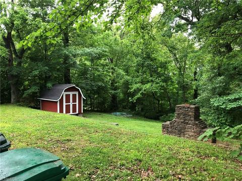 509 E Main St, Pilot Mountain, NC 27041 photo 17