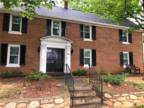 509 E Main St, Pilot Mountain, NC 27041 photo 6