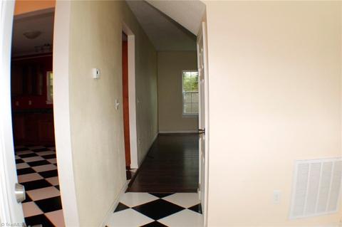 604 Prospect St, High Point, NC 27260 photo 3