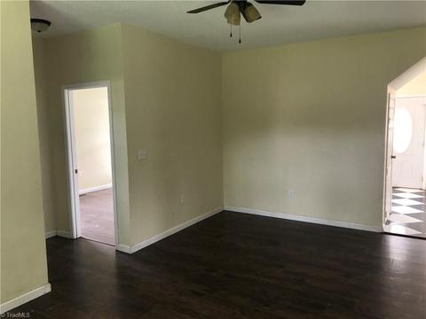 604 Prospect St, High Point, NC 27260 photo 9