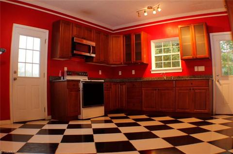 604 Prospect St, High Point, NC 27260 photo 8