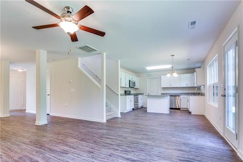 3914 Johnson St, High Point, NC 27265 photo 6