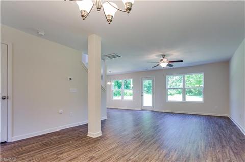 3914 Johnson St, High Point, NC 27265 photo 5