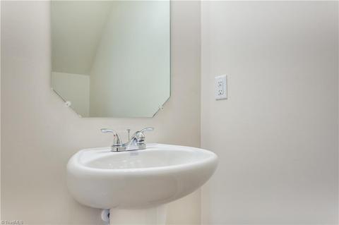 3914 Johnson St, High Point, NC 27265 photo 11