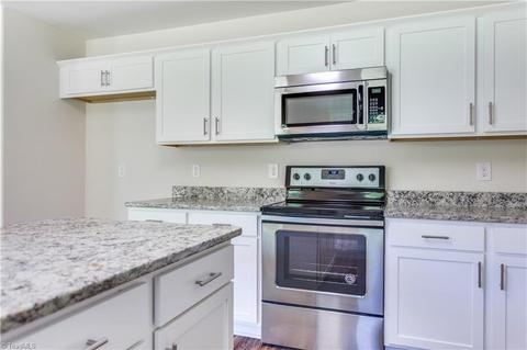 3914 Johnson St, High Point, NC 27265 photo 8