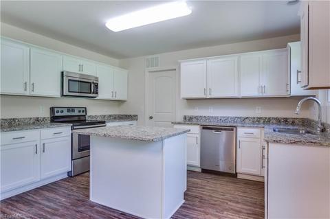 3914 Johnson St, High Point, NC 27265 photo 7