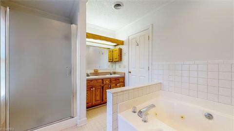 2102 Mirus Ct, High Point, NC 27265 photo 18
