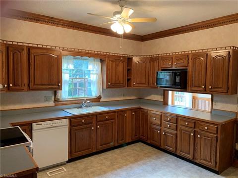 2102 Mirus Ct, High Point, NC 27265 photo 7