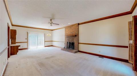 2102 Mirus Ct, High Point, NC 27265 photo 4