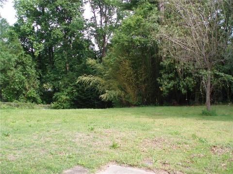 217 E Peachtree Dr, High Point, NC 27265 photo 17