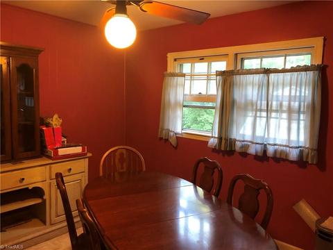 301 Elmhurst Ave, High Point, NC 27262 photo 9