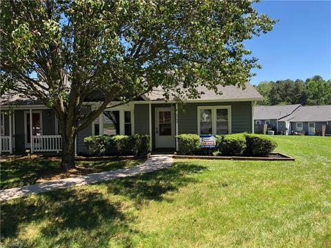 3146 Windchase Ct, High Point, NC 27265 photo 1