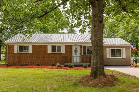 1604 Guyer St, High Point, NC 27265 photo 14