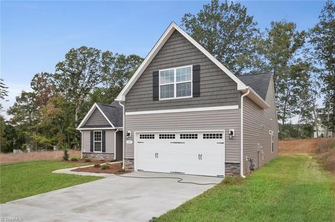 116 Ascender Dr, King, NC 27021 photo 3