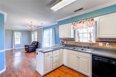 6041 Old Plank Rd, High Point, NC 27265 photo 8