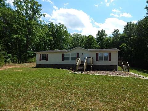 227 Simmons Rd, Pilot Mountain, NC 27041 photo 1